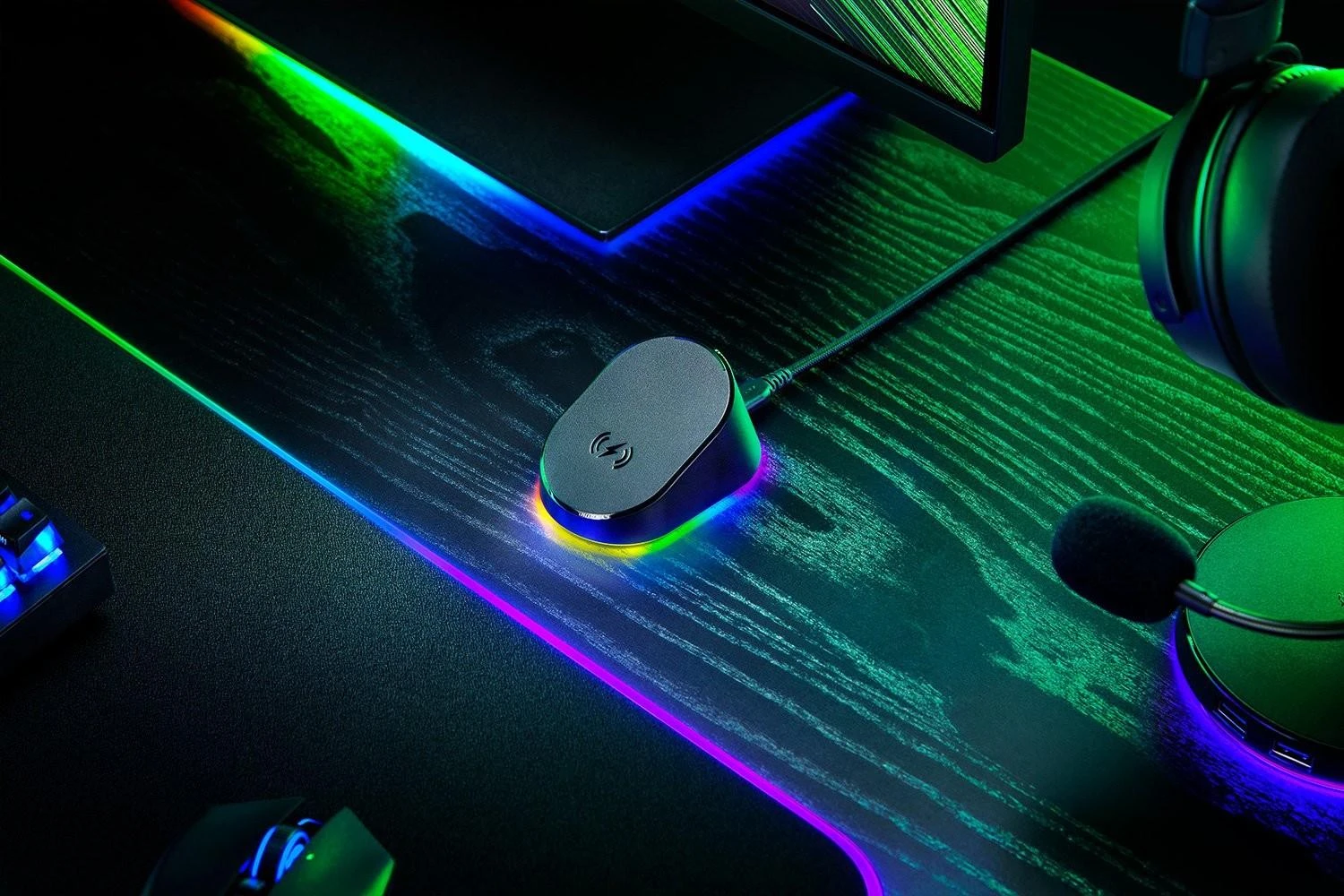 Razer | Pelė Dock Pro + Wireless Charging Puck Bundle | Wireless | USB | Juodas | Yes