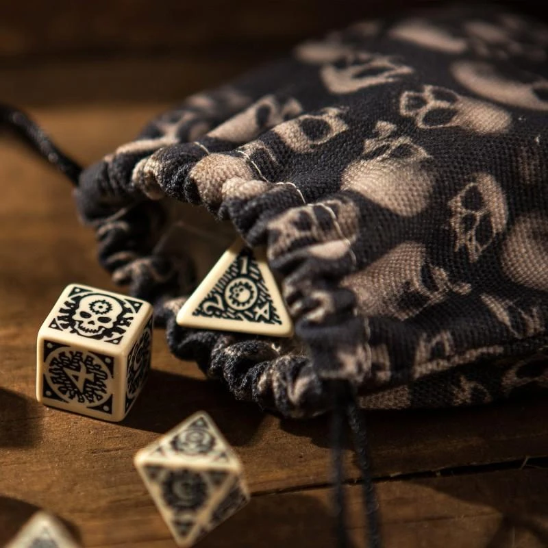 Q Workshop Skull Fullprint Dice Bag