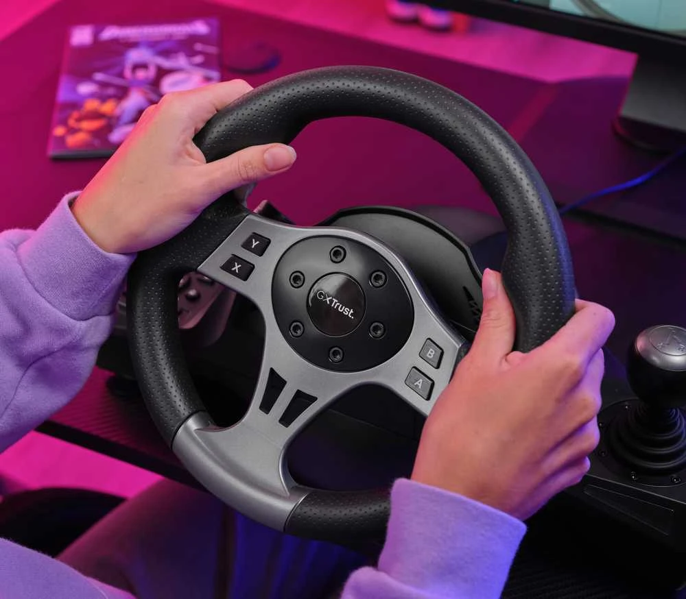 „Trust GXT 289 Movi Juodas“ USB vairas + pedalai, skirti „Nintendo Switch“, „PlayStation 4“, „XBOX One S“, „XBOX One X“, „XBOX Series S“, „XBOX Series X“