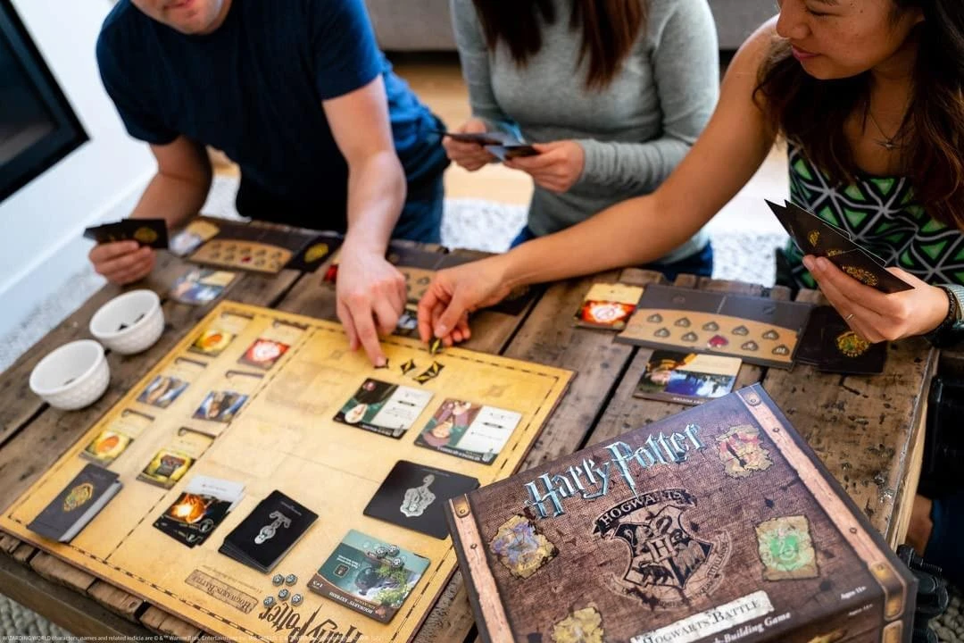 Usaopoly Harry Potter Hogwarts Battle A Cooperative Deck Building Game