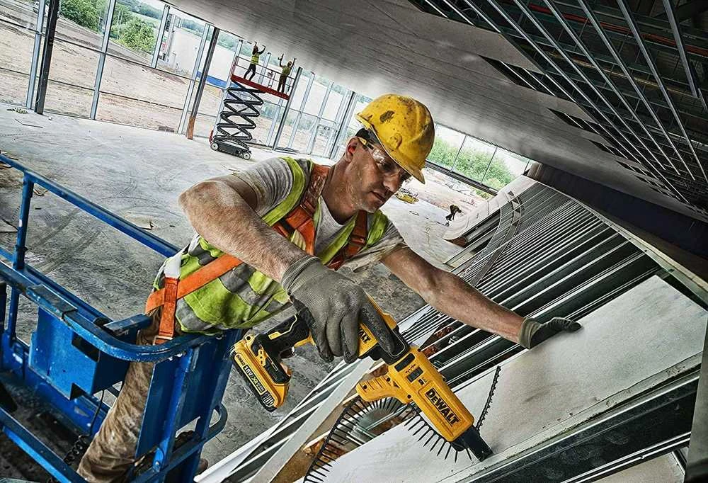 Akumuliatorinis suktuvas gipso plokštėms DeWalt DCF620P2K-QW