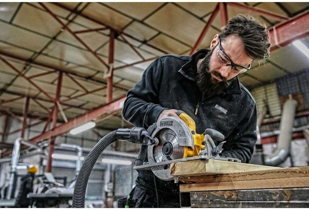 Elektrinis diskinis pjūklas DEWALT DWE576K, 1600W, 61 mm
