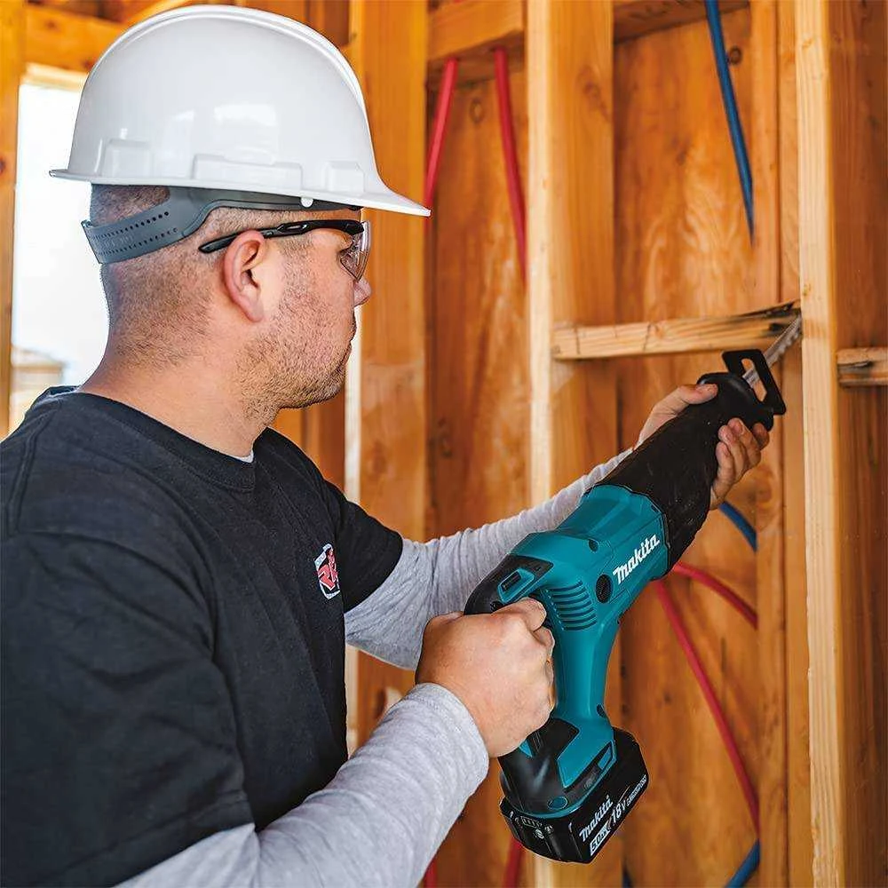 Makita DJR186Z Akumuliatorinis tiesinis pjūklas 18 V, Be akumuliatorių ir kroviklio!