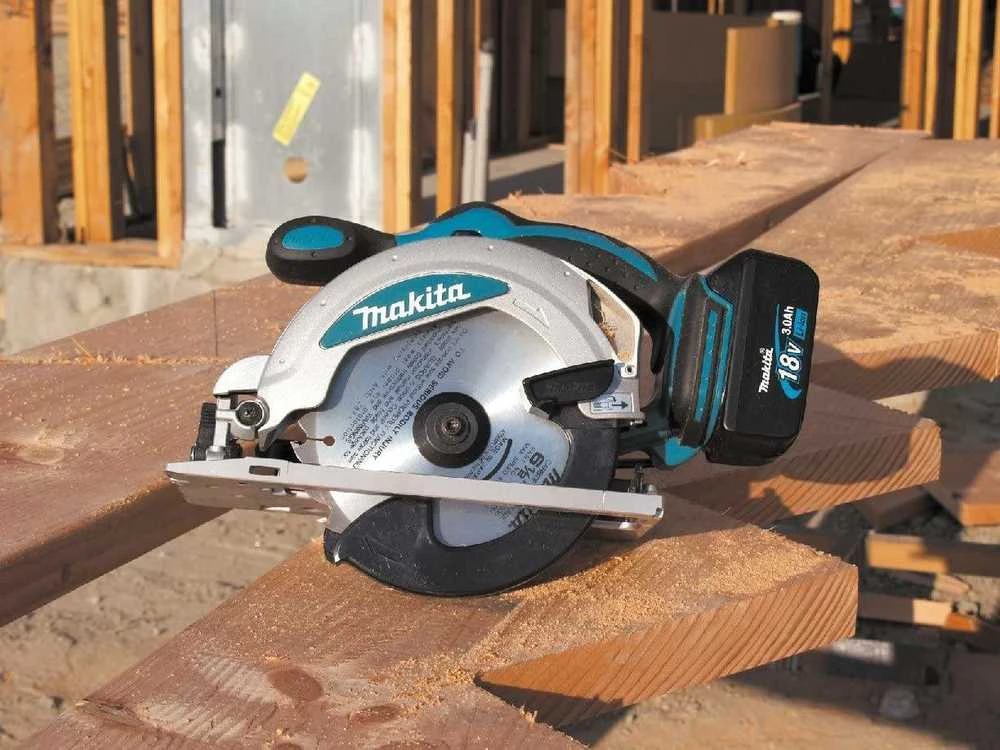 Makita DSS610Z Akumuliatorius diskinis pjūklas, 18 V, 57 mm, ø165x20, Be akumuliatorių ir kroviklio!
