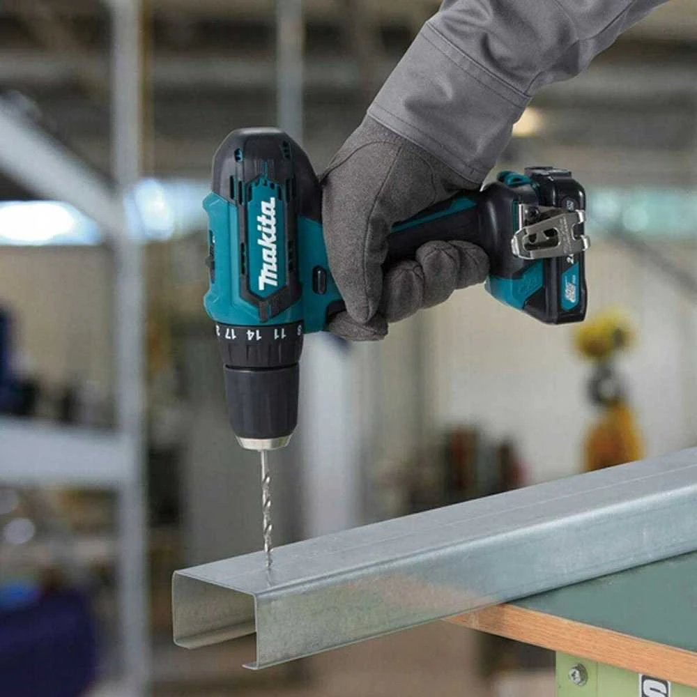 MAKITA.suktuvas 12V DF333DWY 1x1,5Ah