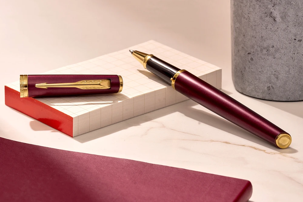 Parker Meridian tušinukas su dangteliu, raudonas GT – 2231414