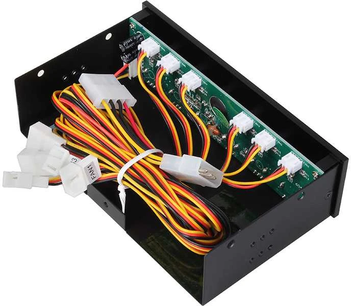 Akasa 5.25 inch FC.Six Fan Controller - juodos spalvos