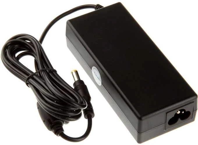 Akasa externes įkroviklis für NUC-Systeme - 65 Watt