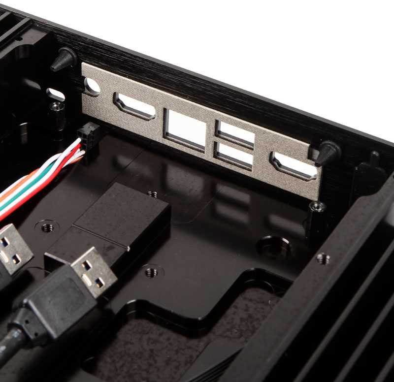 Akasa Plato X7D UCFF dėklas (Intel NUC), OEM – juoda