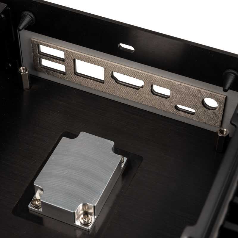 Akasa Turing ABX obudowa UCFF (AMD MiniPC), OEM – juoda