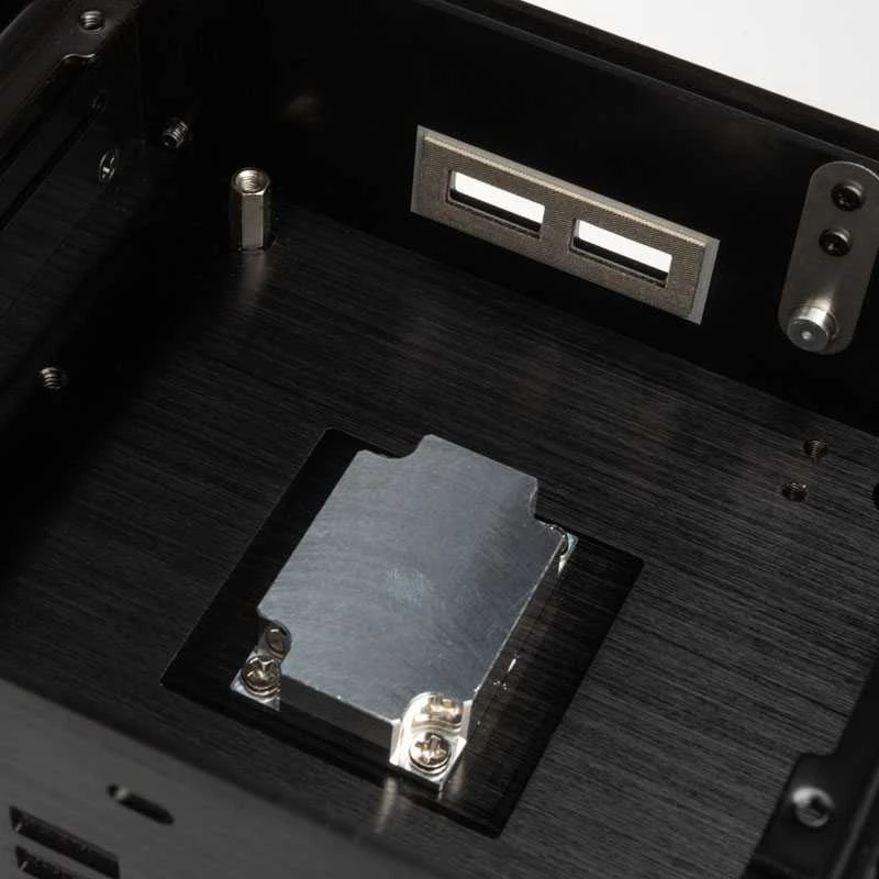 Akasa Turing TN obudowa UCFF (Intel NUC), OEM – juoda