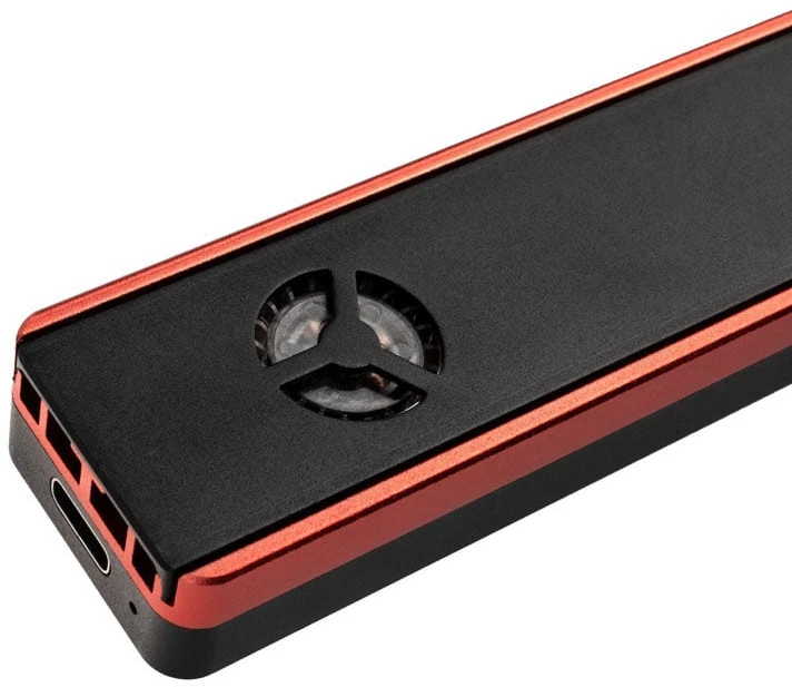 Akasa Vegas SSD Mate, M.2 SATA / NVMe SSD į USB3.2 Gen2