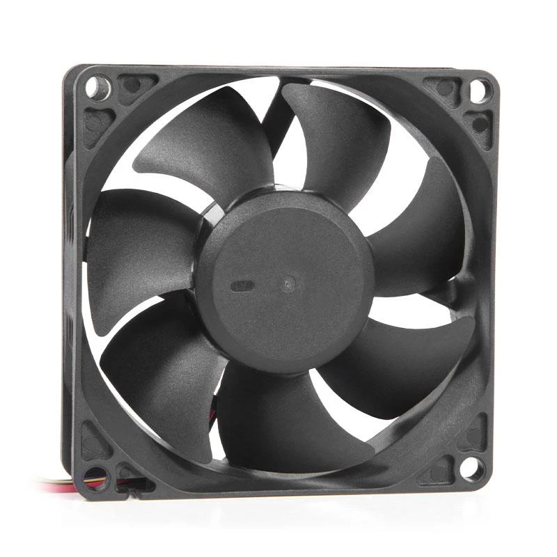 Alphacool 80mm ventiliatorius – priekinis vaizdas
