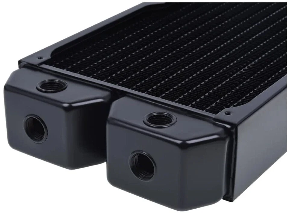 „Alphacool NexXxoS XT45“ varinis radiatorius – 420 mm, juodas
