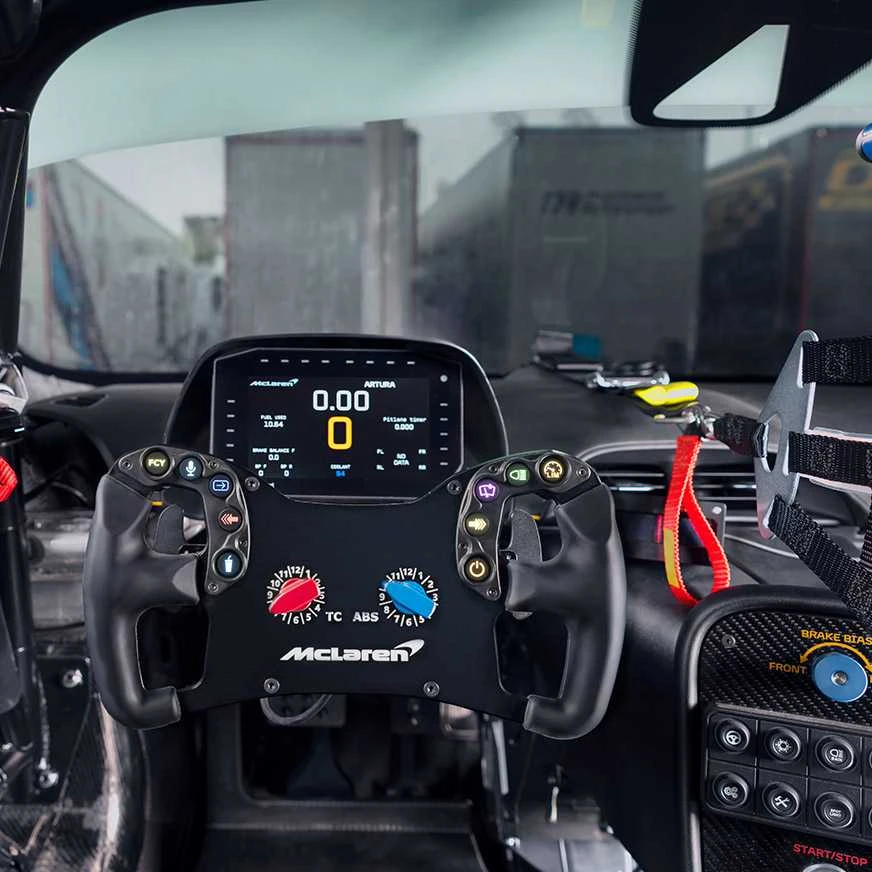 Vairas Ascher Racing McLaren Artura GT4 (76080049)