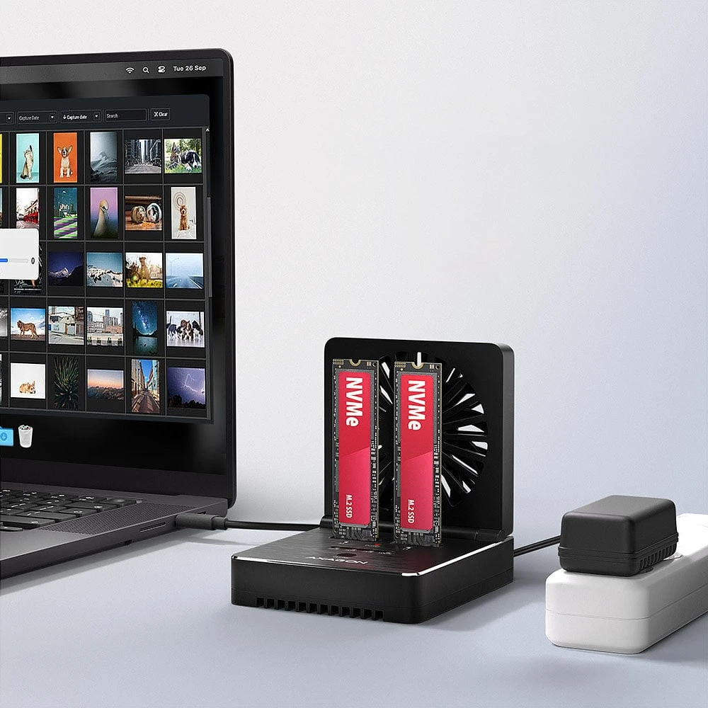 AXAGON | USB-C 20Gbps docking station for 2x M.2 NVMe/SATA SSD with disk cloning function without PC | ADSA-M2C22