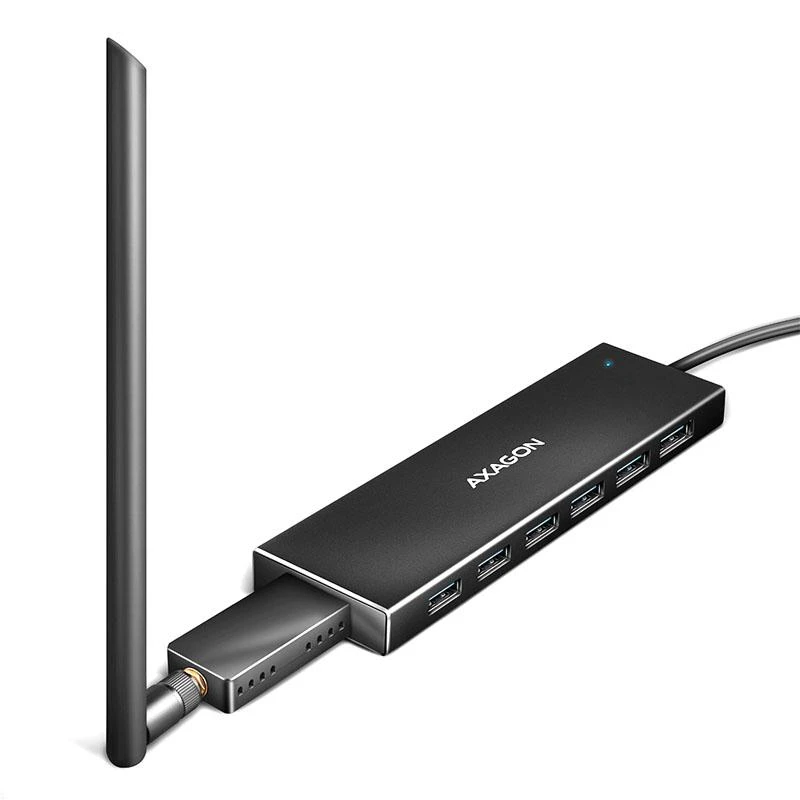 „Axagon“ septynių prievadų USB 3.2 Gen 1 šakotuvas su įkrovimo palaikymu. Jungtis išoriniam maitinimo šaltiniui. USB-C laidas 30 cm.
