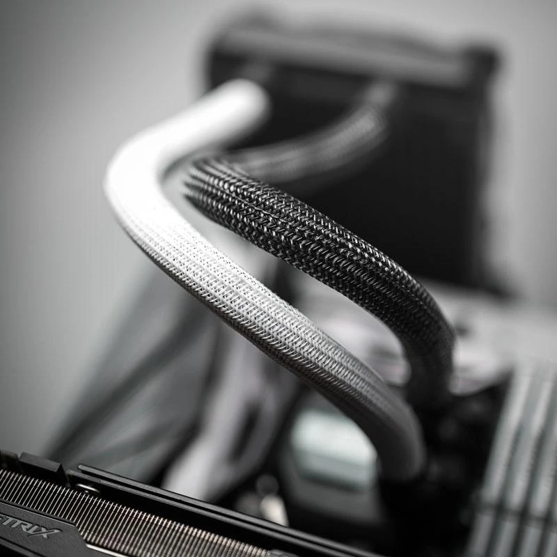 „CableMod AIO“ apvalkalų rinkinys, 1 serijos, skirtas „Corsair Hydro Gen 2“ – baltos spalvos