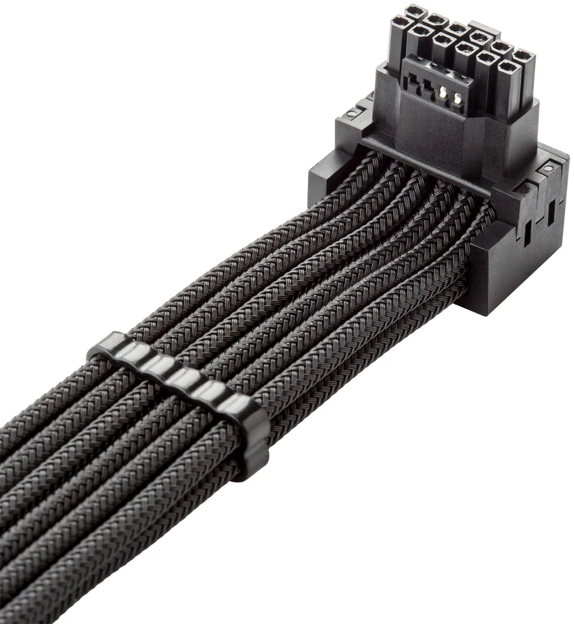 „CableMod C-Series Pro“ tiltelinis jungiamasis kabelis – A variantas, 90°, 16 kontaktų į 4 kontaktų 8 kontaktų PCIe, juodos spalvos