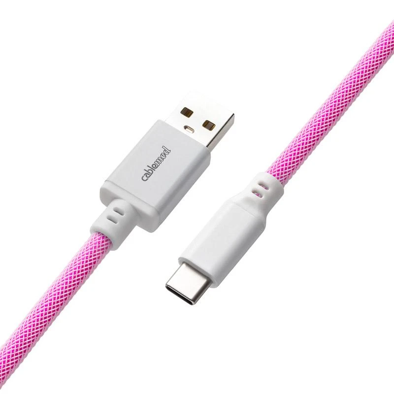 Klaviatūra CableMod Classic Coiled Cable susuktas klaviatūros laidas USB-C į USB Type A, Strawberry Kreminis – 150cm