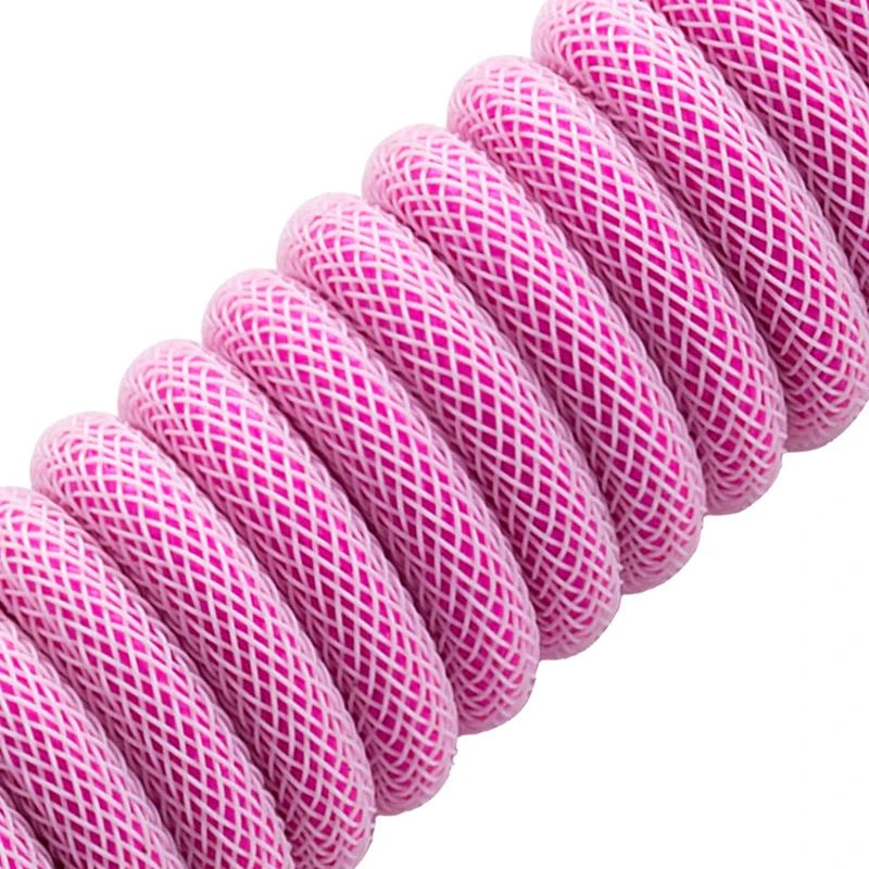 Klaviatūra CableMod PRO Coiled Cable susuktas klaviatūros laidas USB-C į USB Type A, Strawberry Kreminis – 150cm