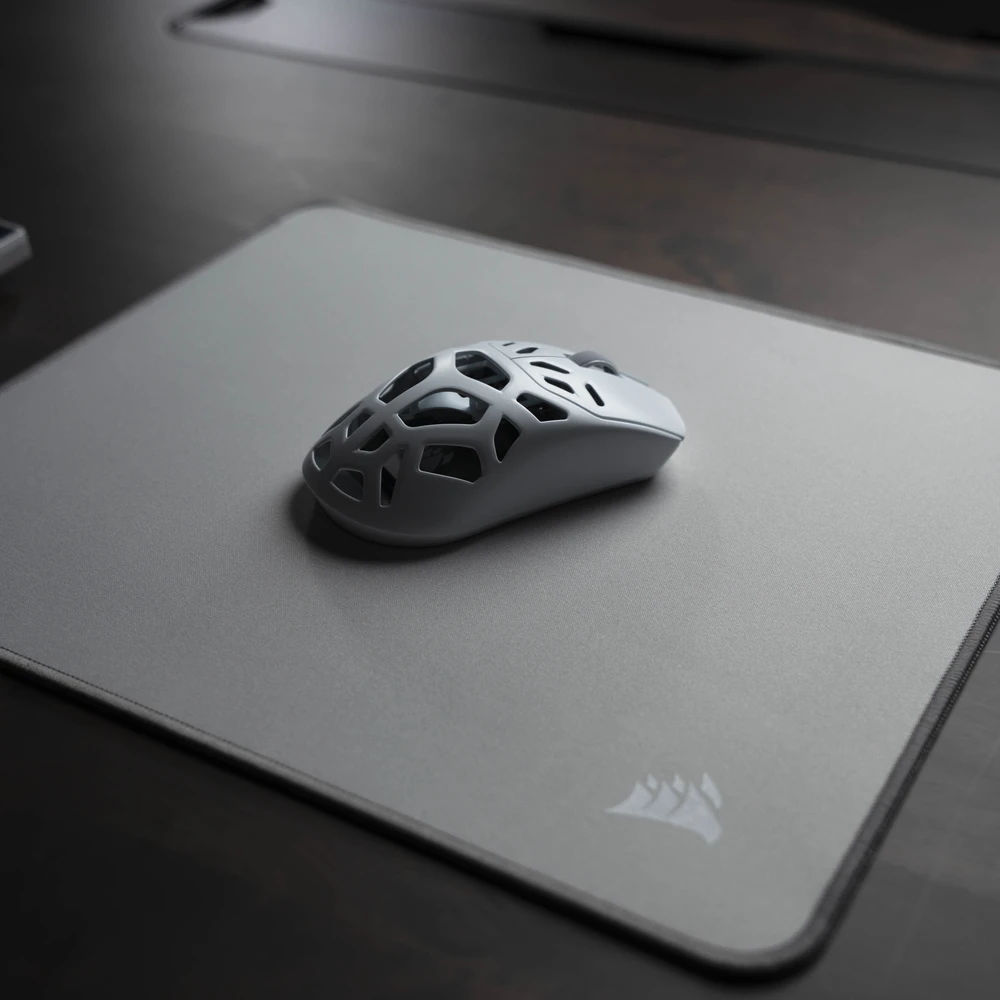 CORSAIR MM Pelės kilimėlis žaidimams, Stoffoberfläche, Anti-Fray-Kanten – grau, M
