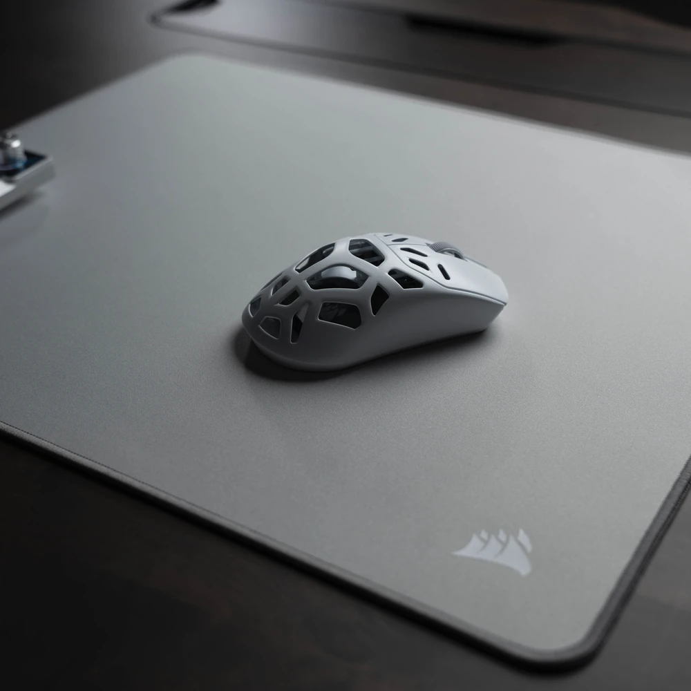CORSAIR MM Pelės kilimėlis žaidimams, Stoffoberfläche, Anti-Fray-Kanten – grau, L