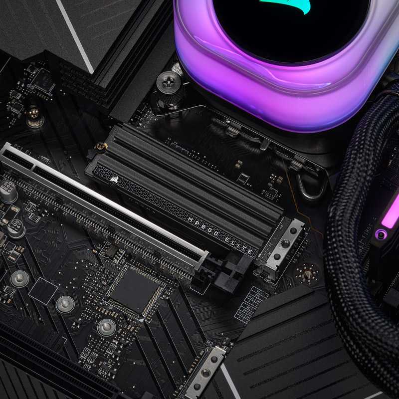 Corsair MP600 Elite NVMe SSD, PCIe 4.0 M.2 Typ 2280 - 1 TB mit Kühlkörper