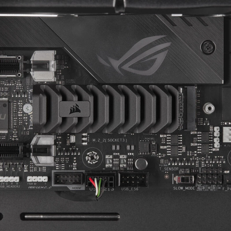 Corsair | SSD | MP600 PRO XT | 2000 GB | SSD form factor M.2 2280 | SSD sąsaja PCIe Gen 4.0 x4 | Skaitymo greitis 7100 MB/s | Rašymo greitis 6800 MB/s
