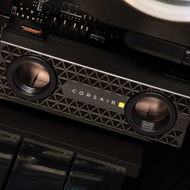 CORSAIR Hydro X serijos MP700 PRO - 2 T