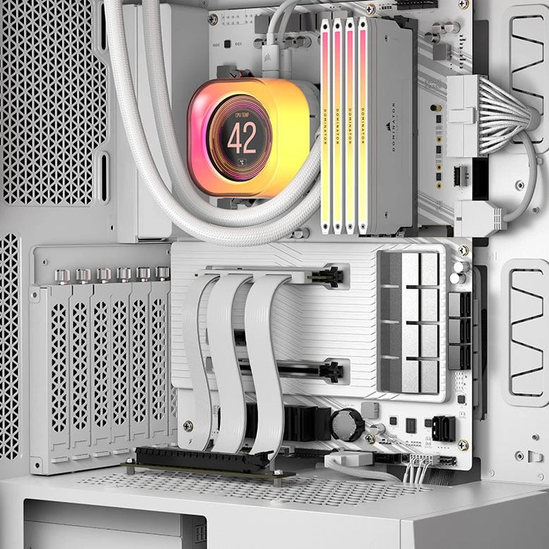 Vaizdo plokštė „Corsair Premium PCIe 5 Riser“ kabelis, 175 mm, x16 sąsaja – Baltas