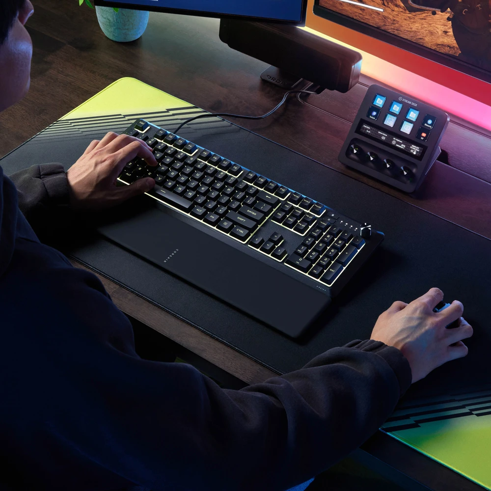 CORSAIR SKIFF 100 Klaviatūra žaidimams, 10-Zone RGB, IP53 Splash Protection - Juodas