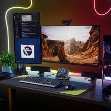 CORSAIR SKIFF 100 Gaming-Klaviatūra, 10-Zonen-RGB, IP53-Spritschutz - juodas