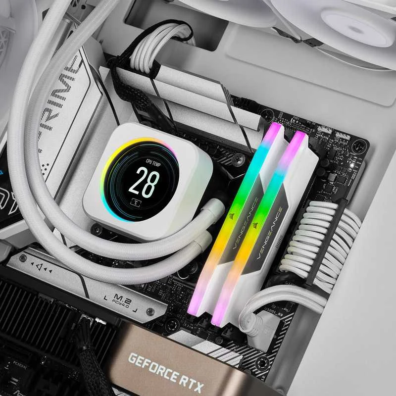 RAM 32 GB PC 5600 CL40 CORSAIR KIT (2 x 16 GB) VENGEANCE RGB su mažmenine kaina