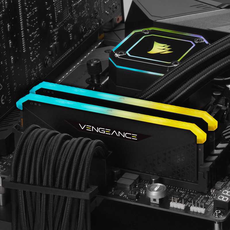 RAM Corsair Vengeance RGB RS Juodas 64GB Kit (2x32GB) DDR4-3600 CL18 DIMM atmintis