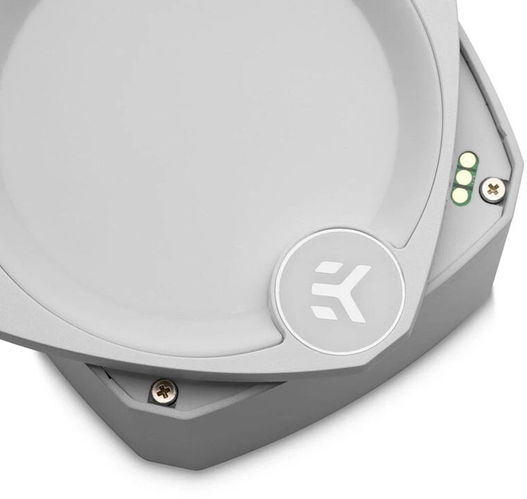 Ek Water Blocks „Ek Vanduo Blocks“ EK Vanduo Blocks EK-Nucleus AIO CR360 Lux D-RGB universalus skysčio aušintuvas – 360 mm, baltos spalvos