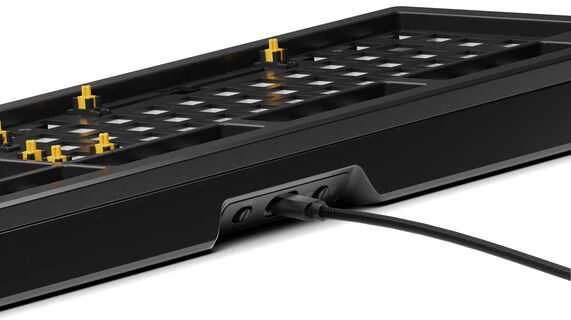 Glorious GMMK 3 Pro 100 % Custom žaidimų klaviatūra – Barebone, ISO išdėstymas, juodos spalvos