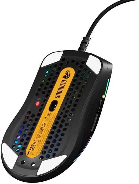 Glorious Model O 2 Mini žaidimų pelė, RGB – juodos spalvos