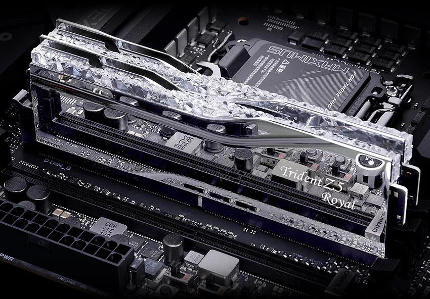 RAM G.Skill Trident Z5 Royal F5-6400J3239G32GX2-TR5S atminties modulis 64 GB 2 x 32 GB DDR5 6400 MHz