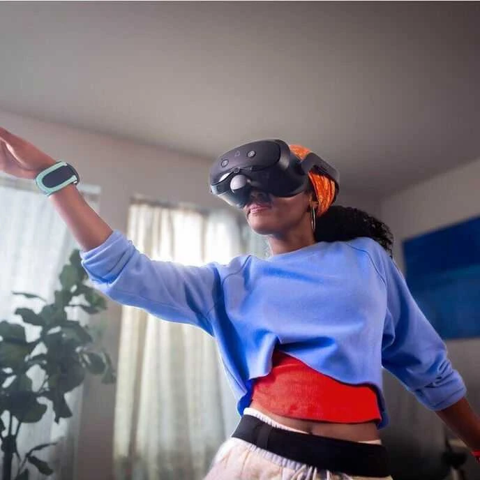 HTC Vive Focus Vision akiniai virtualiai realybei, 2×2448×2448px, 5K raiška, 90Hz, garsiakalbis, Wi-Fi, Bluetooth, USB-C,