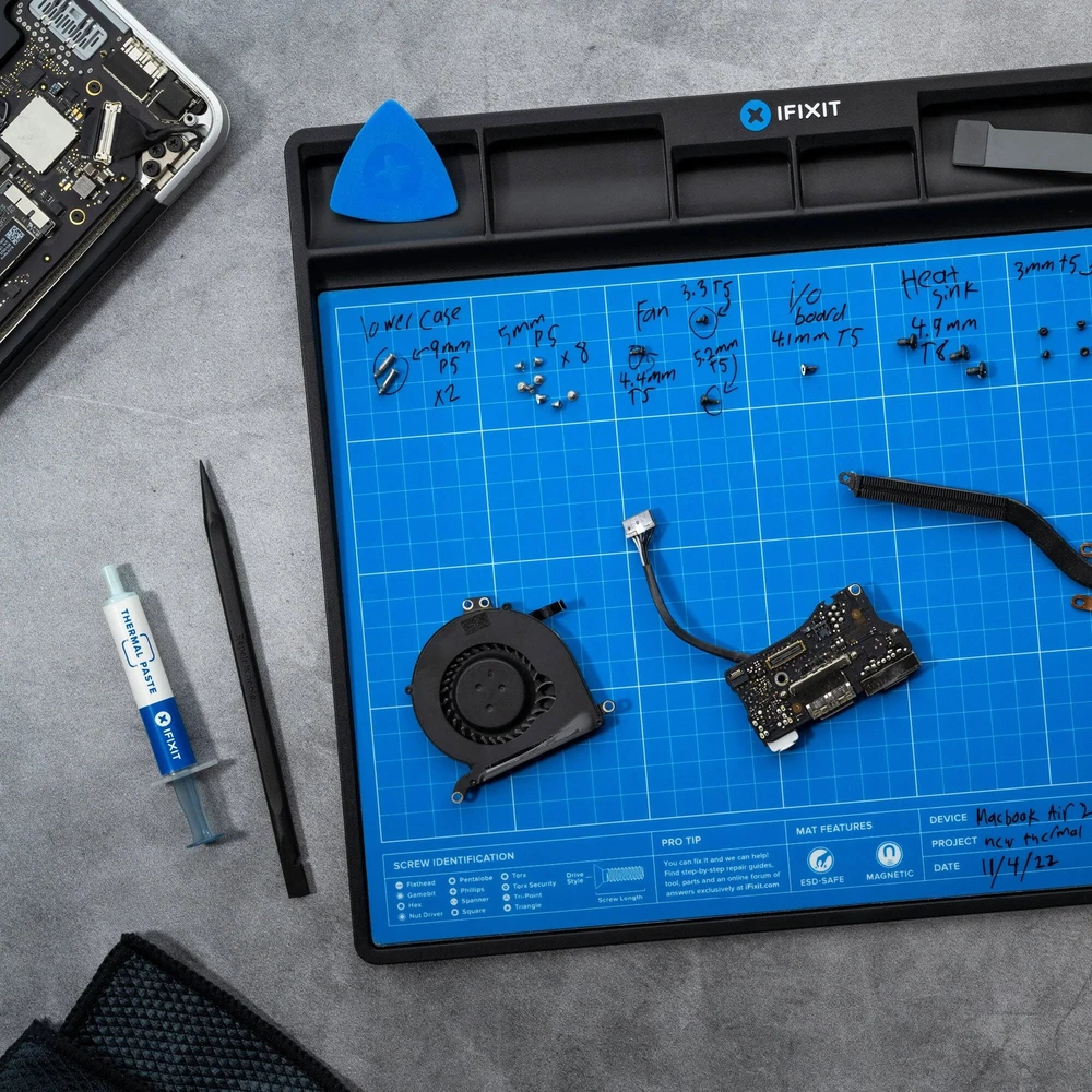 iFixit Pro Tech Toolkit + iFixit FixMat Magnetic Project Mat, ESD-Protected - Mėlyna