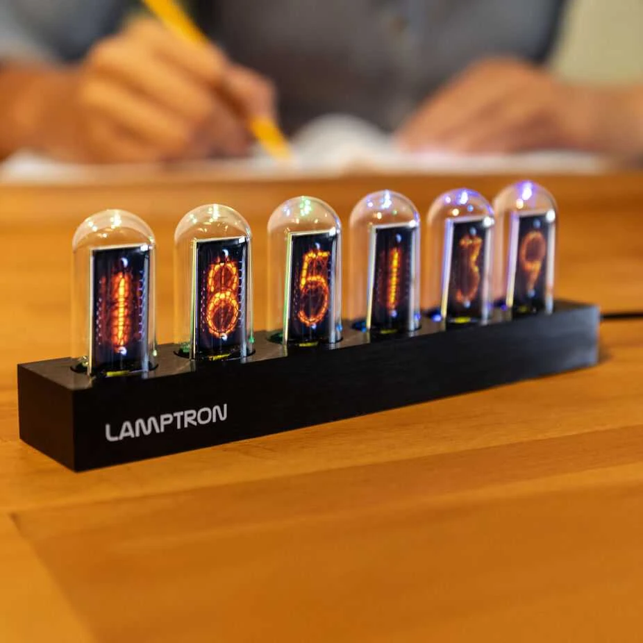 Lamptron CT625 All-In-One Controller, 6x IPS – juodos spalvos