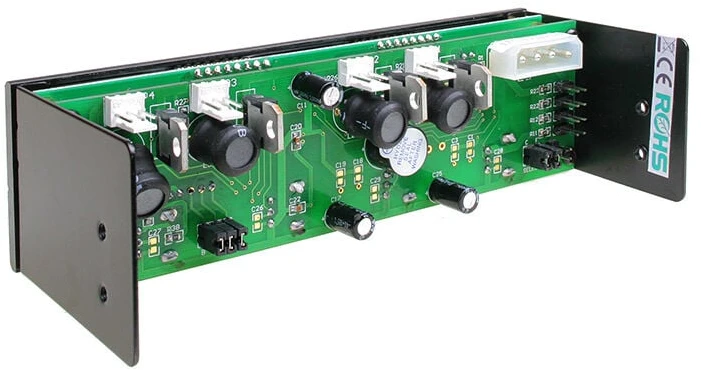 Lamptron FC5 V2 Lüftersteuerung 5,25″ – juodos spalvos