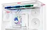 Lian Li HYDROSHIFT II 360 su LCD ekranu kompiuterio viduje