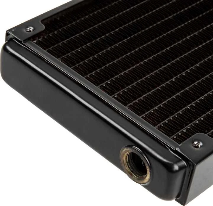 MagiCool Xflow radiatorius – jungties detalė ir korpusas