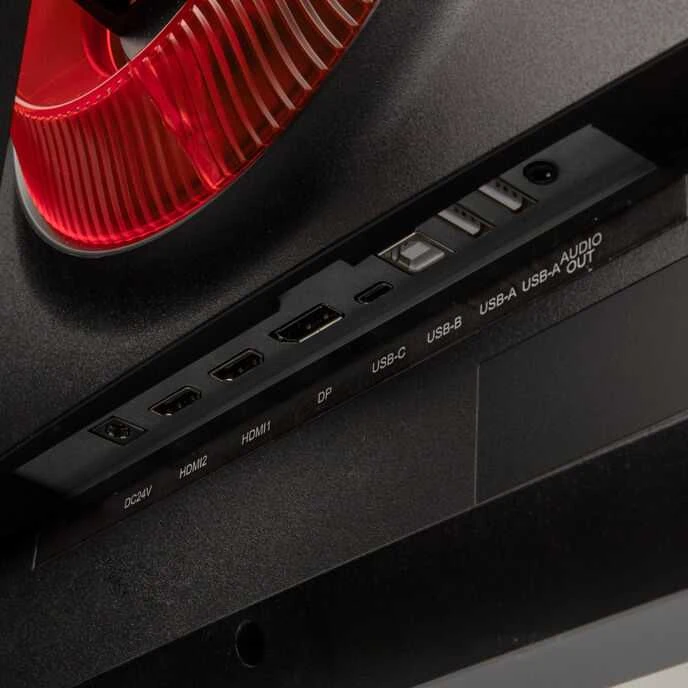 „Nitro Concepts SM1 Simracing“ monitorius, 124,5 cm (49 spalvų), lenktas, 144 Hz, „FreeSync“, „G-Sync“, HDMI, DP, USB
