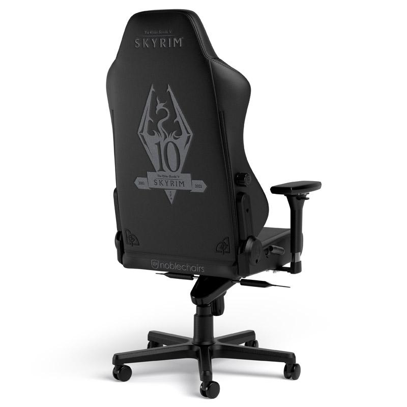 „noblechairs HERO“ žaidimų stalas – „The Elder Scrolls V: Skyrim“ 10-ojo jubiliejaus leidimas