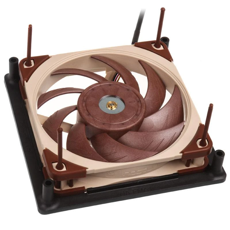Noctua NA-SFMA1 ventiliatoriaus adapteris su instaliuotu ventiliatoriumi