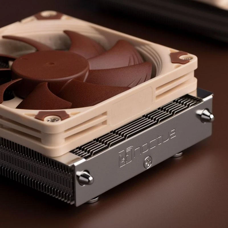 Noctua NH-L9a-AM5 aušintuvas su rudu ventiliatoriumi