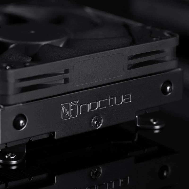 Noctua NH-L9i Chromax juodas aušintuvas iš arti